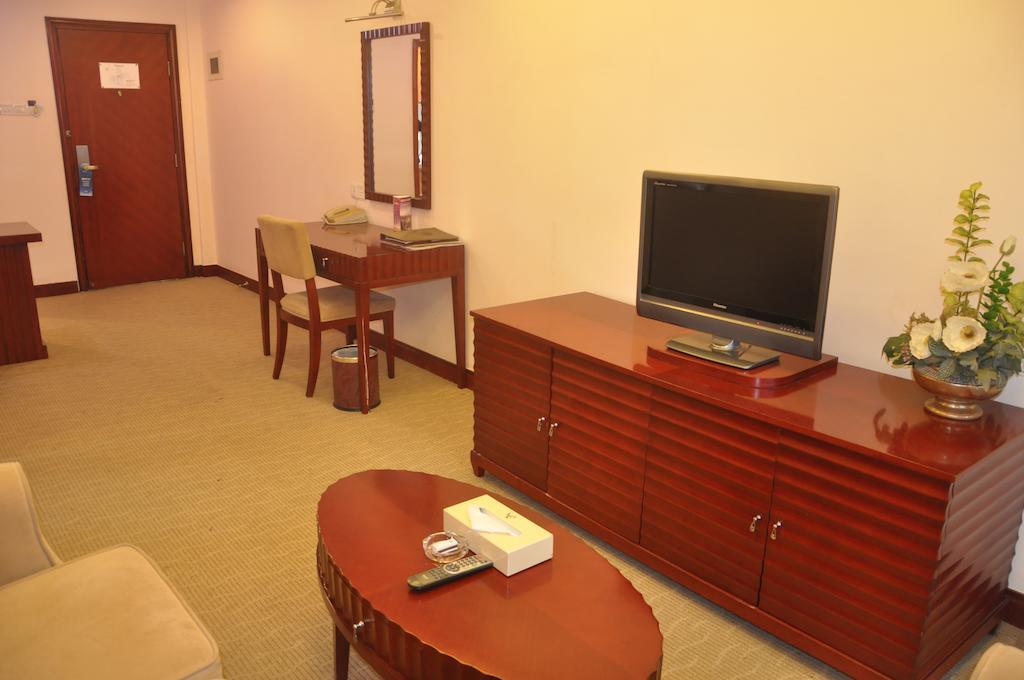Starway Hotel Silver Zhuhai Habitación foto
