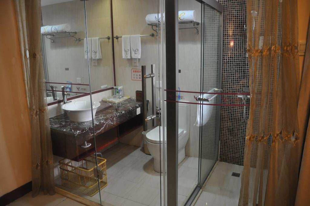 Starway Hotel Silver Zhuhai Habitación foto
