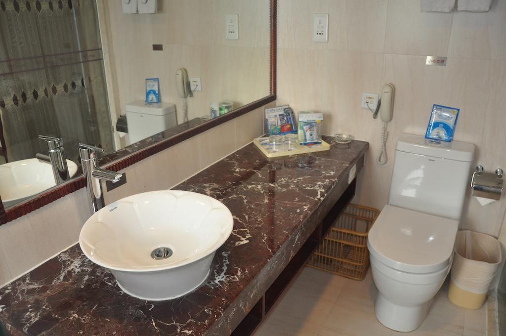 Starway Hotel Silver Zhuhai Habitación foto