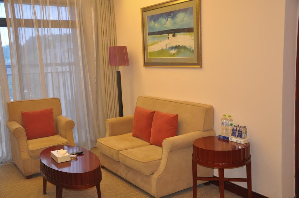 Starway Hotel Silver Zhuhai Habitación foto